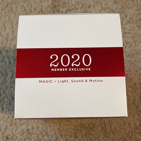 Hallmark Keepsake Ornament Club Ornament - Picture 4 of 13